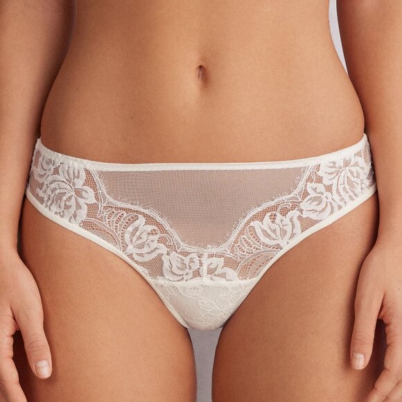 Intimissimi Lingerie 2-piece Bandeau Bra(36B) and Panties (M) Set - Picture 7 of 15